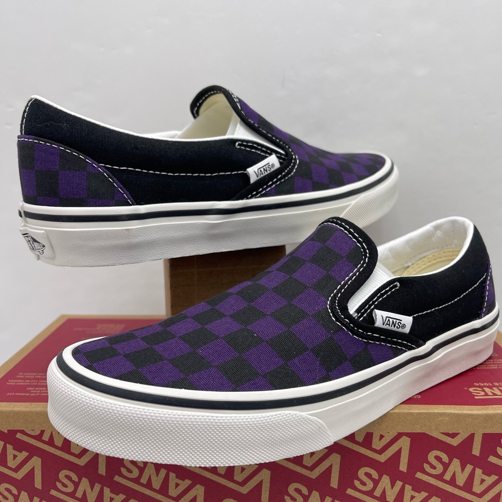 Vans Men’s Purple Checkered Classic Slip-On
Pop Check Gothic Grape Sneakers - Picture 9 of 16